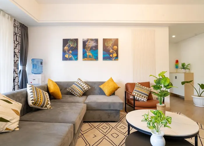 Laurel Hill Suites
